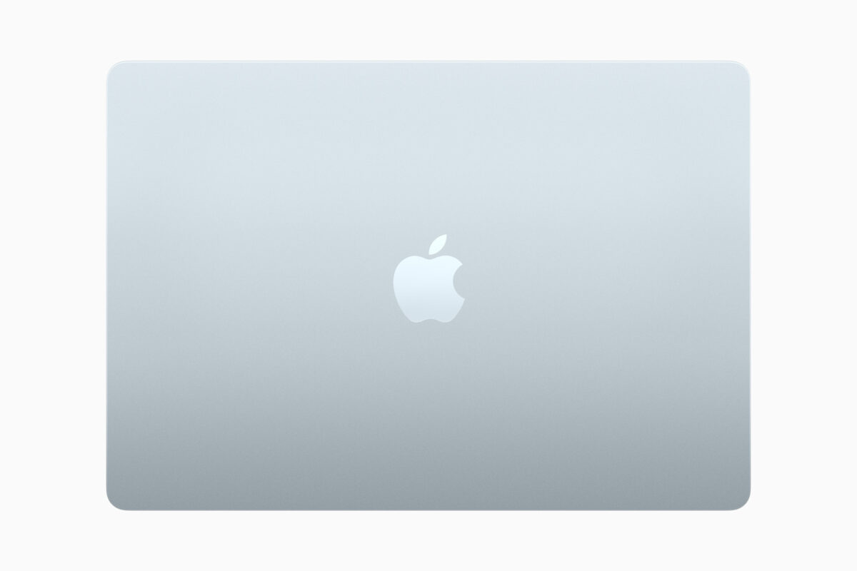 Apple MacBook Air 13 256GB Sky Blue - Image 3