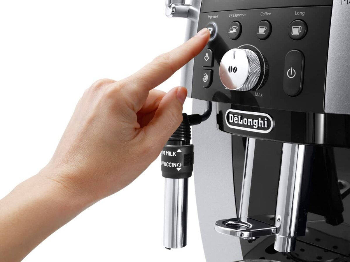 DeLonghi Magnifica S Smart 1.8L Espresso Machine - Image 3