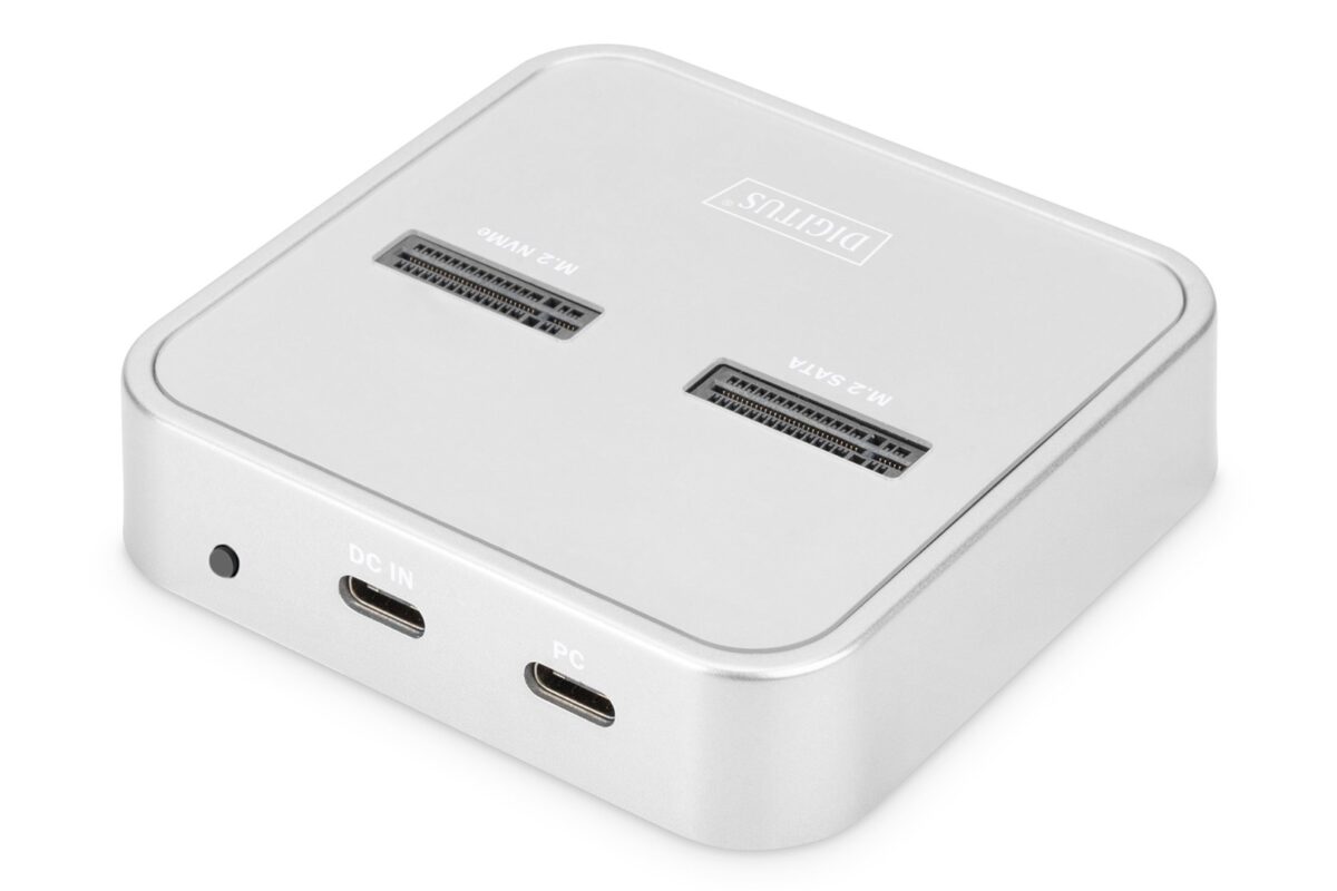 Digitus M.2 NVMe + M.2 SATA SSD Docking Station with SD Express Card Reader  USB-C™ - Image 4