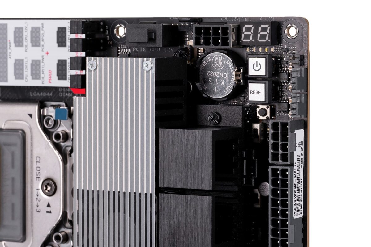 ASUS PRO WS WRX90E-SAGE SE AMD WRX90 Socket sTR5 EEB motherboard for workstations - Image 6